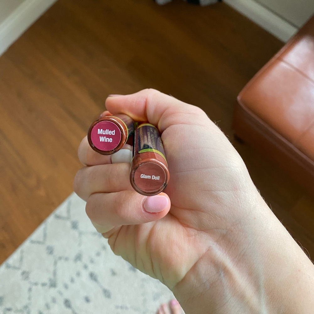 2 Lipsense colors!